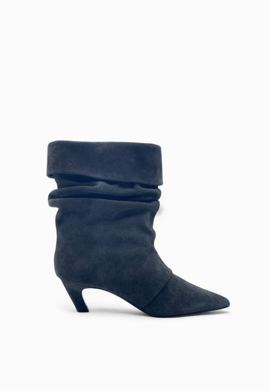 ASH STIVALE T.MORO F25-VIRGEE03