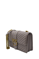 LOVE CLASSIC ICON V QUILT 1