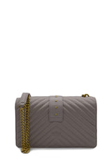 LOVE CLASSIC ICON V QUILT 1